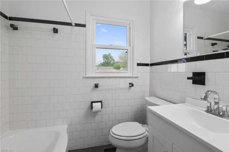 Photo 16 of 22 residential for sale in Hampton virginia
