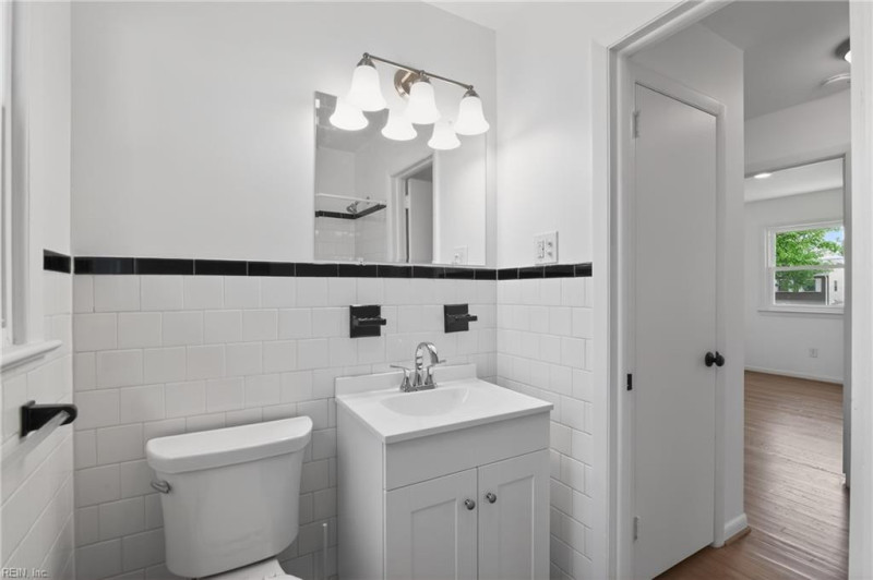Photo 17 of 22 residential for sale in Hampton virginia