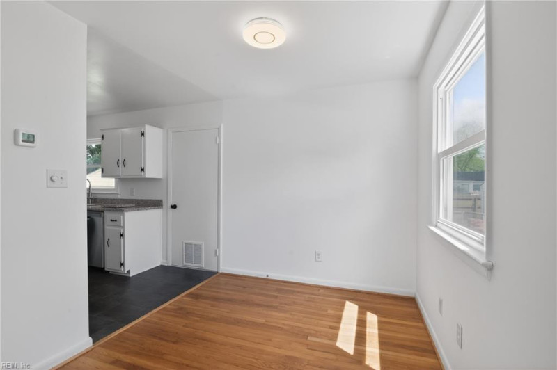 Photo 6 of 22 residential for sale in Hampton virginia
