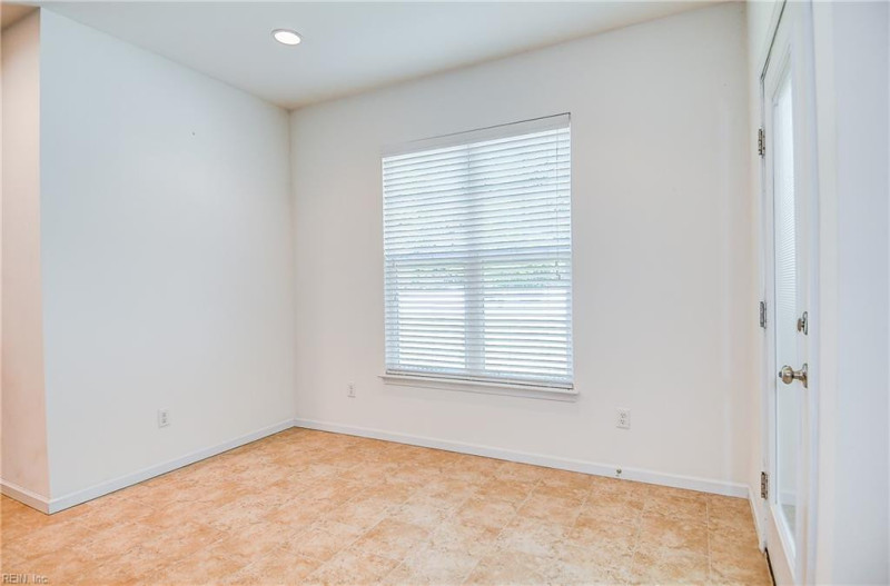 Photo 15 of 40 residential for sale in Chesapeake virginia Photo 15 of 40 residential for sale in Chesapeake virginia