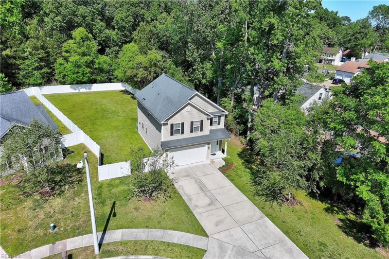 Photo 2 of 40 residential for sale in Chesapeake virginia