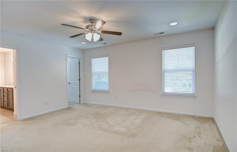 Photo 34 of 40 residential for sale in Chesapeake virginia Photo 34 of 40 residential for sale in Chesapeake virginia