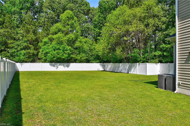Photo 8 of 40 residential for sale in Chesapeake virginia