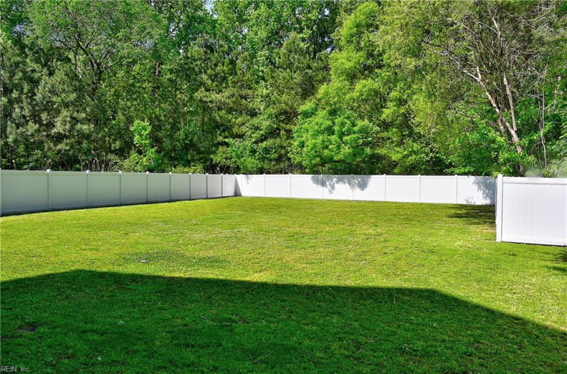 Photo 9 of 40 residential for sale in Chesapeake virginia