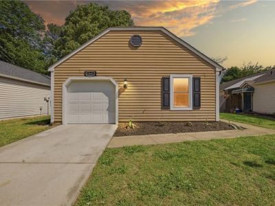 property image for 5441 Chatham Hall Drive VIRGINIA BEACH VA 23464
