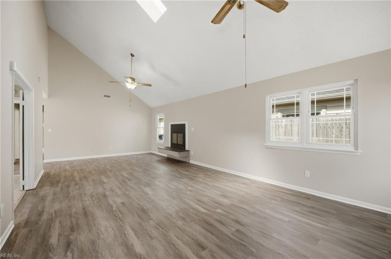 Photo 10 of 47 residential for sale in Virginia Beach virginia