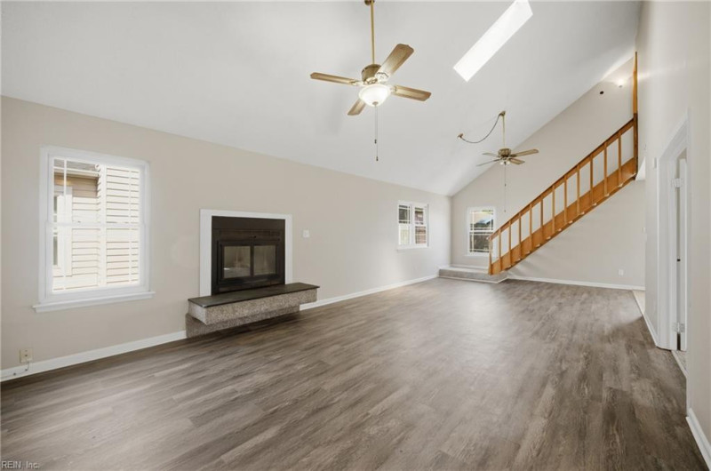 Photo 12 of 47 residential for sale in Virginia Beach virginia
