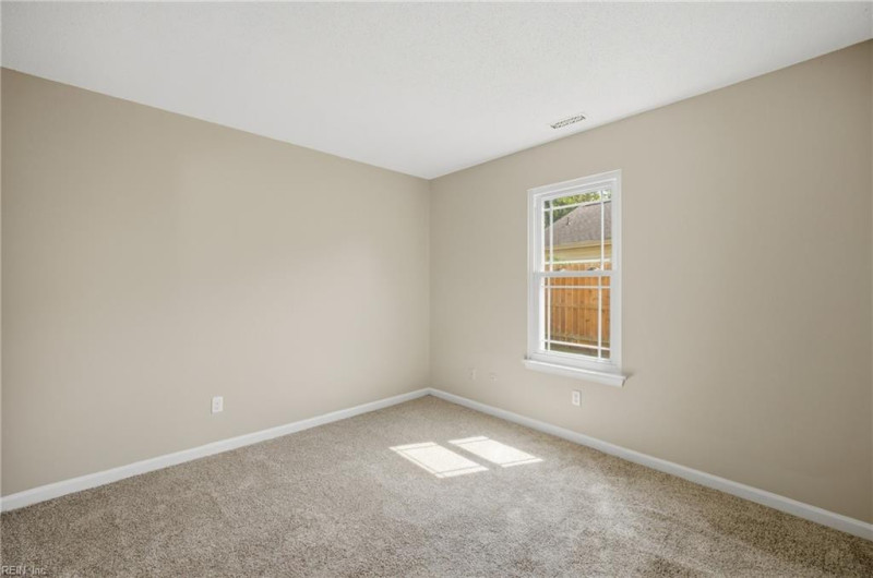 Photo 18 of 47 residential for sale in Virginia Beach virginia