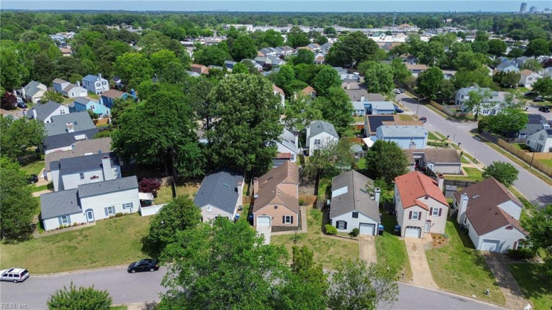 Photo 41 of 47 residential for sale in Virginia Beach virginia