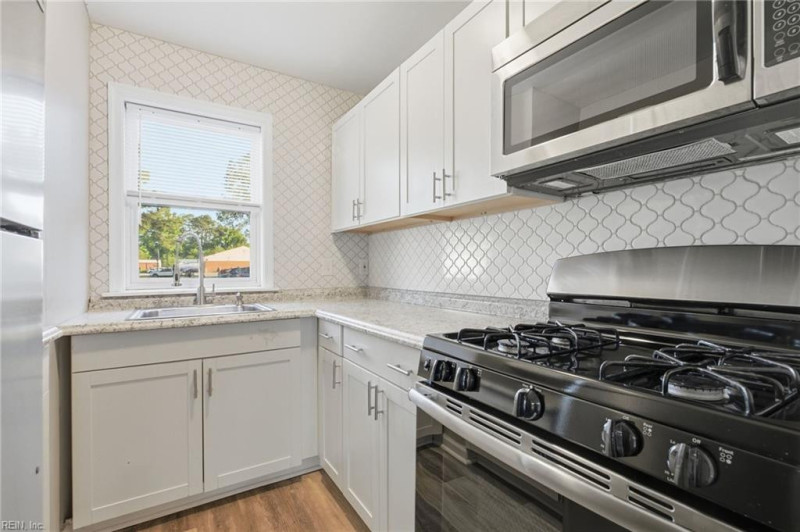 Photo 5 of 15 residential for sale in Newport News virginia