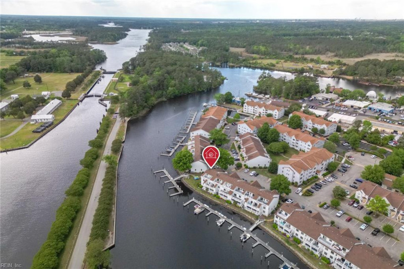 Photo 28 of 33 residential for sale in Chesapeake virginia
