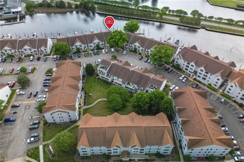 Photo 31 of 33 residential for sale in Chesapeake virginia
