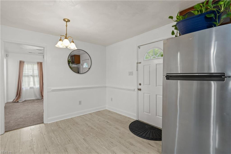 Photo 12 of 28 residential for sale in Portsmouth virginia