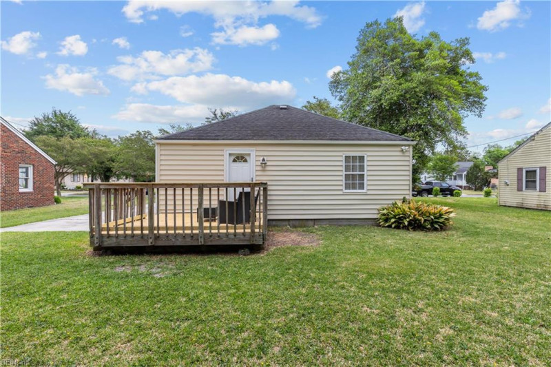 Photo 25 of 28 residential for sale in Portsmouth virginia