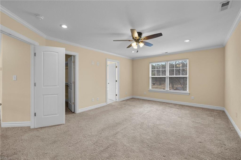 Photo 10 of 27 residential for sale in Hampton virginia