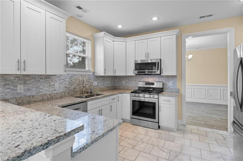 Photo 3 of 27 residential for sale in Hampton virginia
