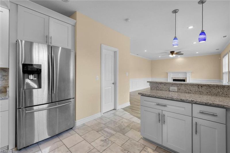 Photo 5 of 27 residential for sale in Hampton virginia