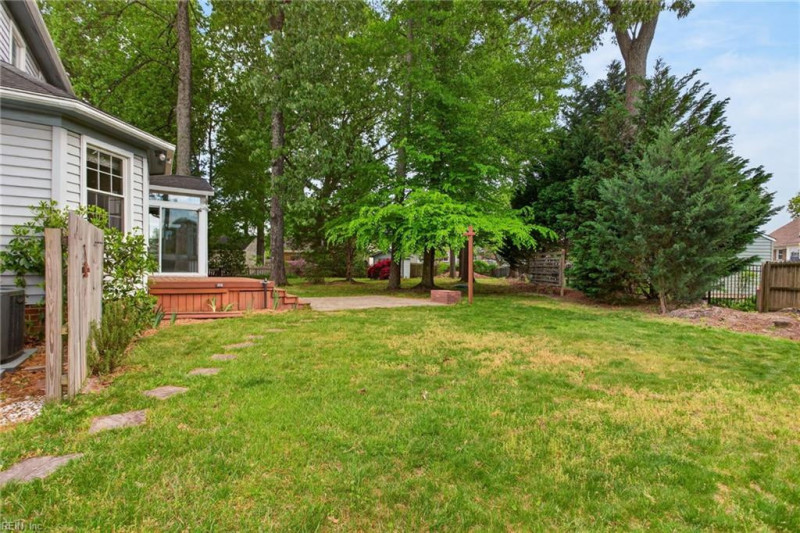 Photo 31 of 39 residential for sale in Chesapeake virginia