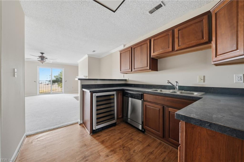 Photo 12 of 44 residential for sale in Norfolk virginia