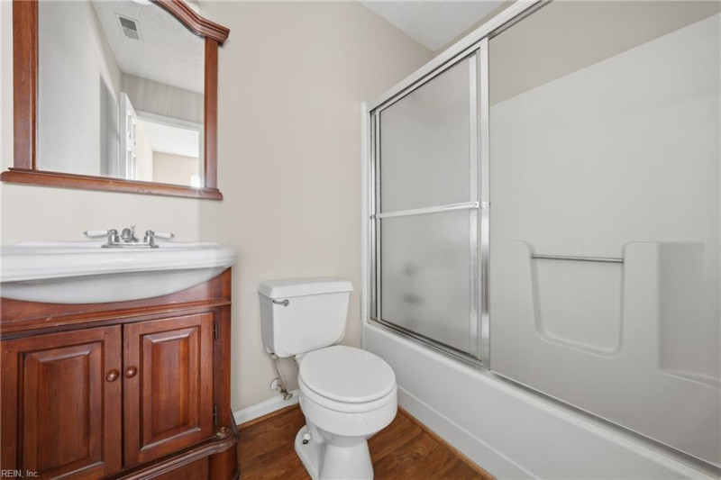 Photo 20 of 44 residential for sale in Norfolk virginia