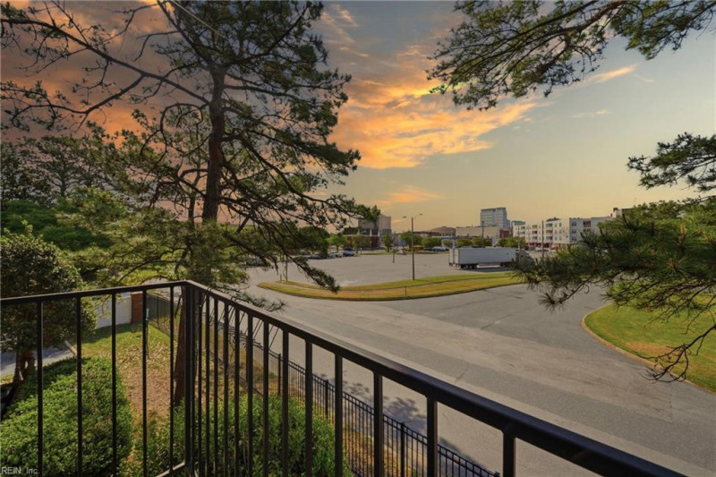 Photo 3 of 44 residential for sale in Norfolk virginia