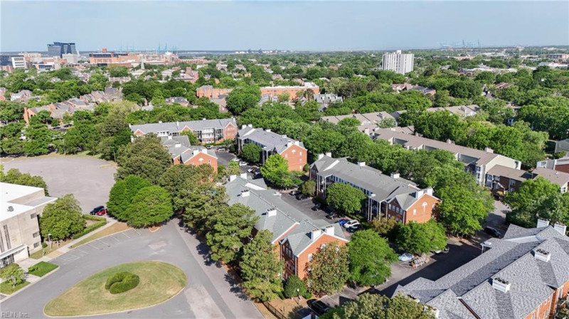 Photo 35 of 44 residential for sale in Norfolk virginia