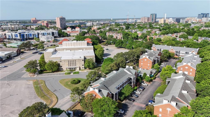 Photo 37 of 44 residential for sale in Norfolk virginia