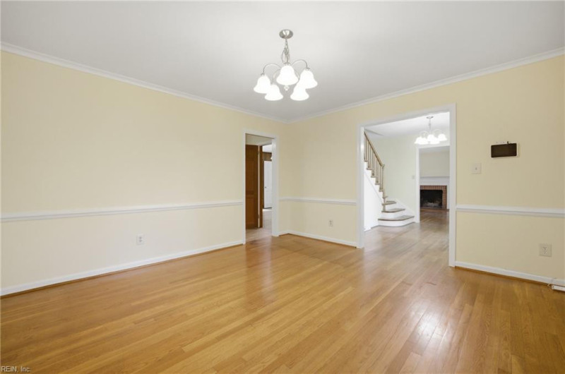 Photo 5 of 16 residential for sale in Newport News virginia
