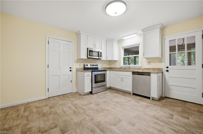 Photo 6 of 16 residential for sale in Newport News virginia