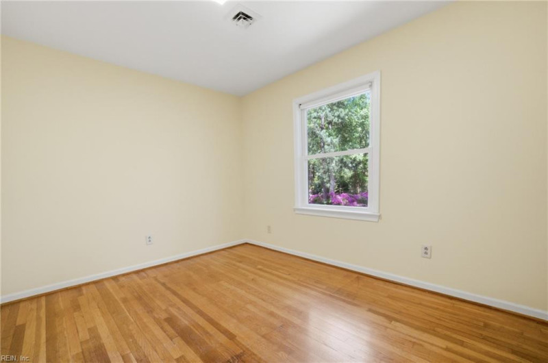 Photo 8 of 16 residential for sale in Newport News virginia