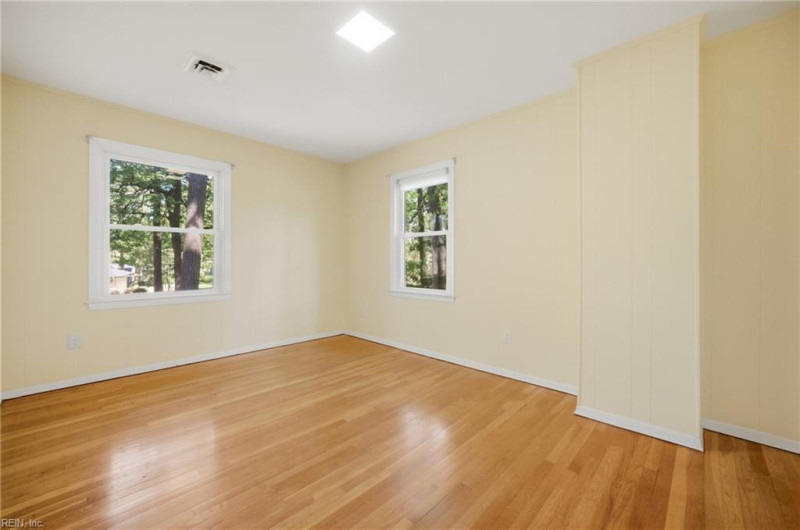 Photo 9 of 16 residential for sale in Newport News virginia