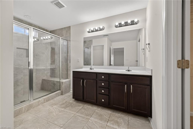 Photo 21 of 35 residential for sale in Suffolk virginia