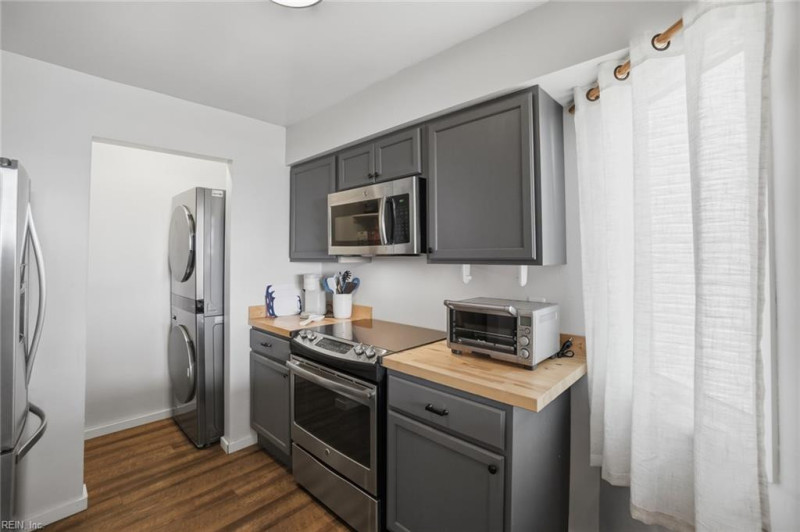 Photo 10 of 34 residential for sale in Norfolk virginia Photo 10 of 34 residential for sale in Norfolk virginia