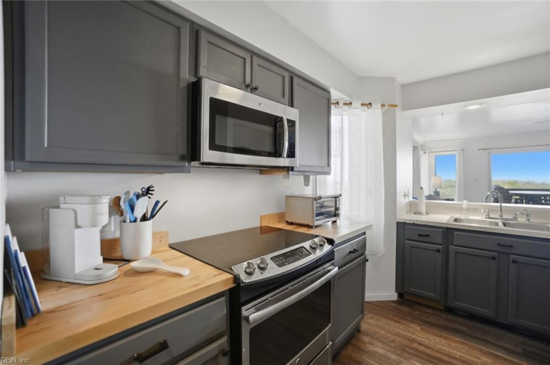 Photo 8 of 34 residential for sale in Norfolk virginia Photo 8 of 34 residential for sale in Norfolk virginia