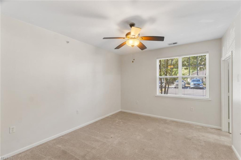Photo 12 of 21 residential for sale in Chesapeake virginia
