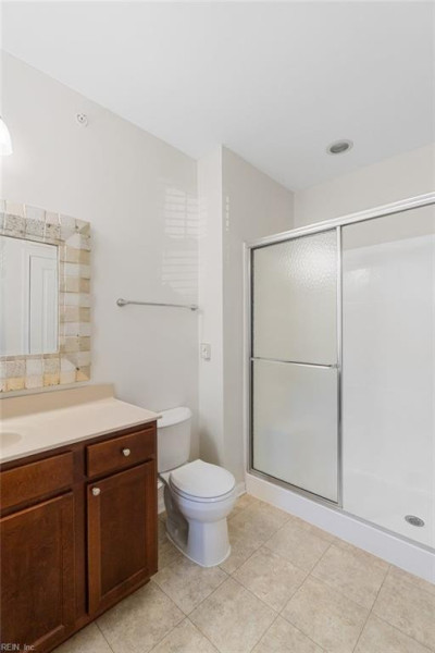 Photo 14 of 21 residential for sale in Chesapeake virginia