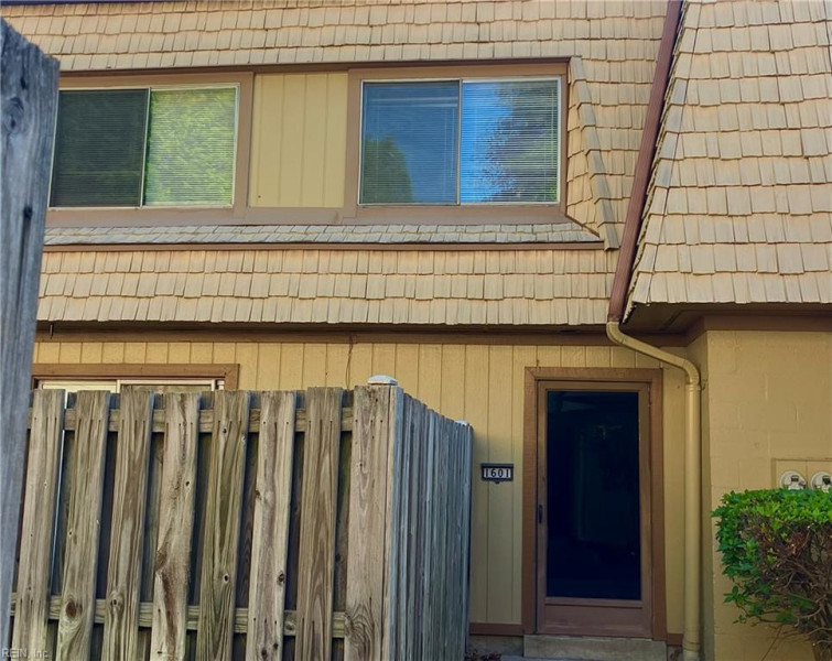 Photo 2 of 8 residential for sale in Newport News virginia