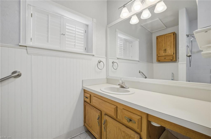 Photo 17 of 44 residential for sale in Norfolk virginia