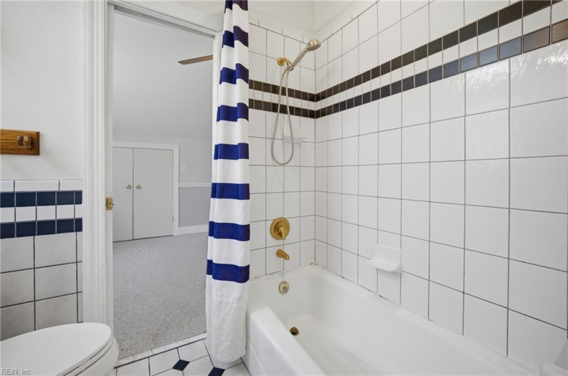 Photo 23 of 44 residential for sale in Norfolk virginia