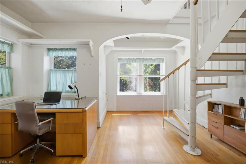 Photo 26 of 44 residential for sale in Norfolk virginia