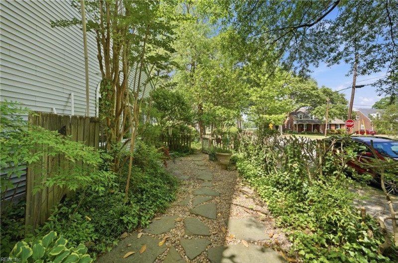 Photo 32 of 44 residential for sale in Norfolk virginia