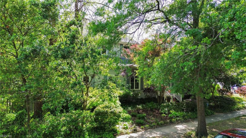 Photo 34 of 44 residential for sale in Norfolk virginia