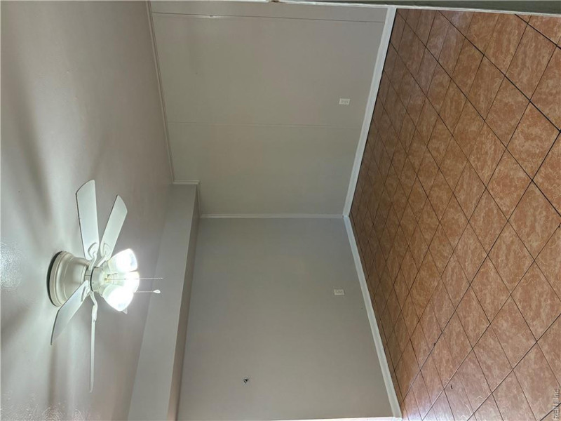 Photo 7 of 19 residential for sale in Chesapeake virginia