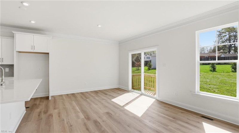 Photo 11 of 50 residential for sale in Gloucester County virginia