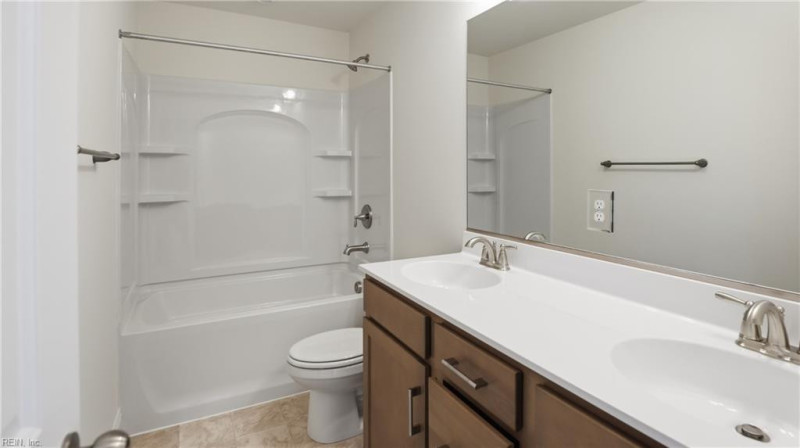 Photo 20 of 50 residential for sale in Gloucester County virginia