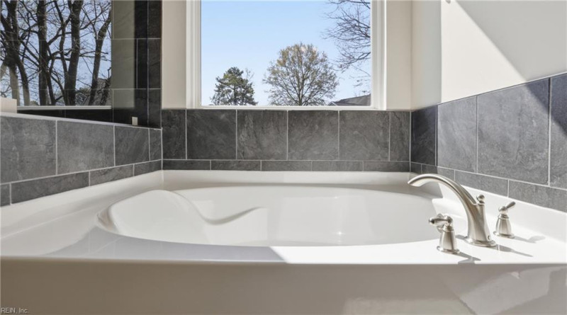 Photo 35 of 50 residential for sale in Gloucester County virginia