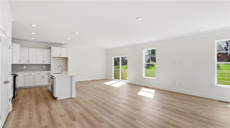 Photo 4 of 50 residential for sale in Gloucester County virginia
