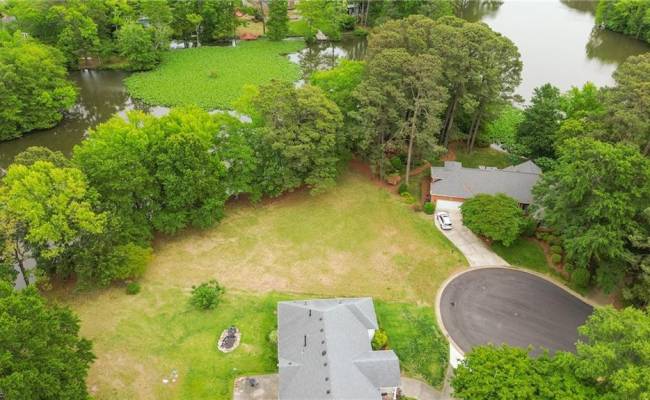 2035 Foxs Lair Trail, Norfolk, VA 23518