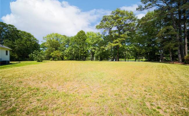 2035 Foxs Lair Trail, Norfolk, VA 23518