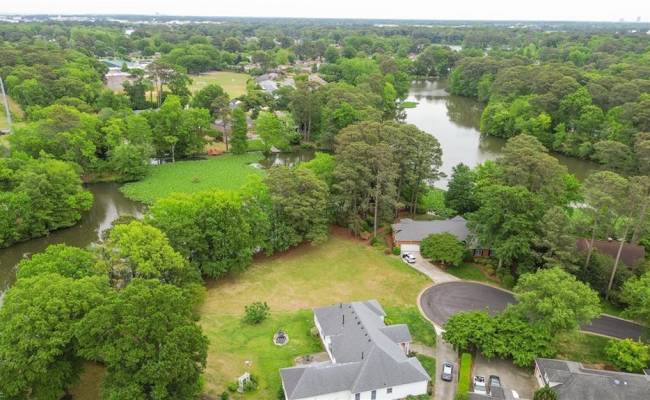 2035 Foxs Lair Trail, Norfolk, VA 23518